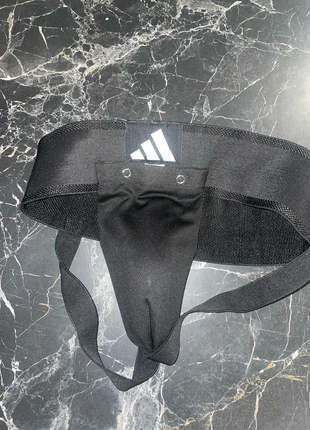 Coquille de protection addidas, brand: adidas, condition: Like new, €10.00, €11.20 includes Buyer Protection Pro