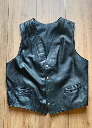 Gilet biker en cuir vintage noir taille M, brand: Vintage, condition: Very good, size: M, €15.00, €16.45 includes Buyer Protection
