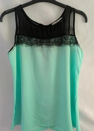 Top Débardeur Vert & Dentelle Noire – Red Queen Taille L/XL Très Bon État, brand: Red Queen, condition: Very good, size: L / 40 / 12, €7.92, €9.02 includes Buyer Protection Pro