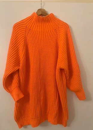 Pull oversize orange vif col montant - taille L, zustand: Sehr gut, größe: L / 40 / 12, 8,49 €, 9,61 € inklusive Vinted-Käuferschutz