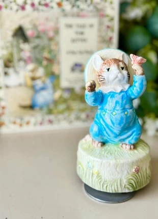 Carillon Beatrix Potter con piccolo difetto, merk: Beatrix Potter, staat: Goed, € 39,00, € 41,65 inclusief Kopersbescherming
