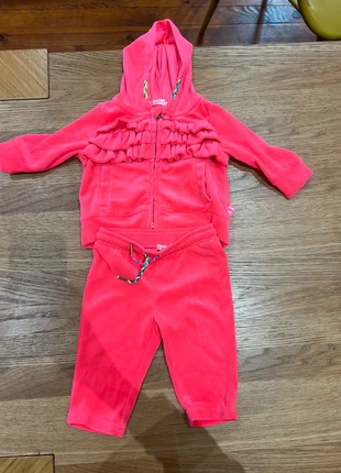 Ensemble Jogging Billeblush en velours rose fluo T6 mois neuf, brand: Billieblush, condition: New without tags, size: 6-9 months / 68 cm, €39.00, €41.65 includes Buyer Protection