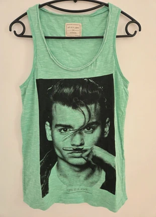 Débardeur vert Eleven Paris, marke: Eleven Paris, zustand: Sehr gut, größe: XS / 34 / 6, 3,00 €, 3,85 € inklusive Vinted-Käuferschutz