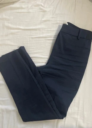 Pantalon bleu marine H&M, marke: H&M, zustand: Sehr gut, größe: XS / 34 / 6, 6,00 €, 7,00 € inklusive Vinted-Käuferschutz