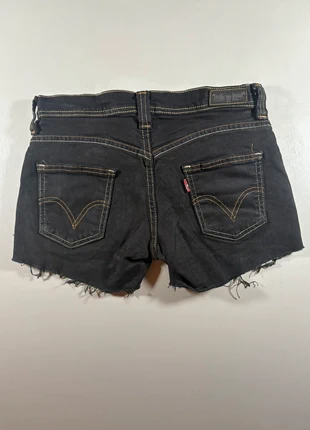 #61 short Levi’s Strauss & Co type 572 Bot Cut W27 100% coton noir, marque: Levi Strauss & Co., état: Très bon état, taille: S / 36 / 8, 8,00 €, 9,10 € Protection acheteurs incluse