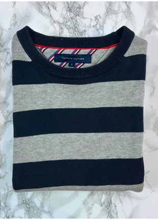 Pull Tommy Hilfiger Bleu Marine,Gris / Col rond / Logo brodé / Taille S Homme, marke: Tommy Hilfiger, zustand: Sehr gut, größe: S, 23,00 €, 24,85 € inklusive Vinted-Käuferschutz