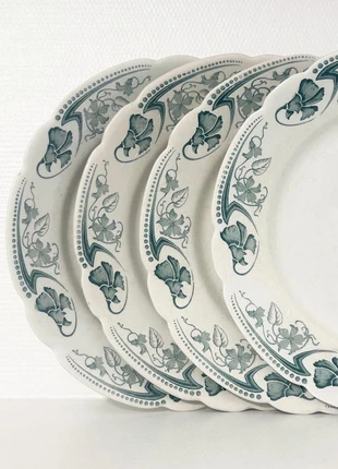 Terre de fer - Vaisselle ancienne - Assiettes plates - K&G Luneville modèle « Lucy », brand: Terre De Fer, condition: Satisfactory, €55.00, €58.45 includes Buyer Protection
