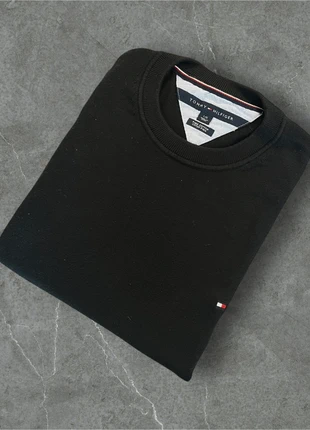 Pull col rond Tommy Hilfiger logo brodé noir L, marca: Tommy Hilfiger, estado: Muy bueno, tamaño: L, 27,50 €, 29,58 € Protección al comprador incluida