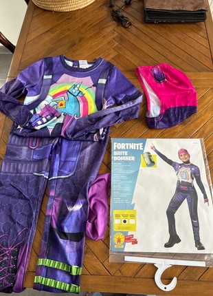 Déguisement Fortnite Brite Bomber - 152 cm très bon état, brand: Fortnite, condition: Very good, size: 12 years / 152 cm, €7.00, €8.05 includes Buyer Protection