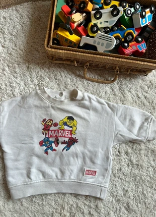 Sweat Marvel, brand: Marvel, condizioni: Ottime, taglia: 1-3 mesi / 56 cm, €2.00, €2.80 include la Protezione acquisti