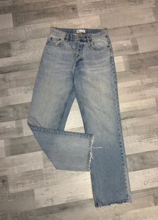 Jeans femme bleu clair Zara 36, marque: Zara, état: Très bon état, taille: S / 36 / 8, 10,00 €, 11,20 € Protection acheteurs incluse