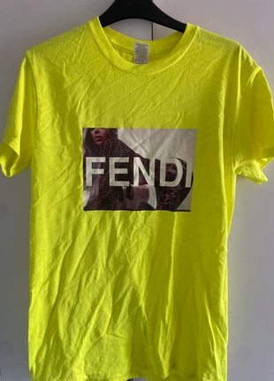 Womens “fendi” T-shirt, brand: no brand, condition: Very good, size: S / UK 8-10, £5.00, £5.95 includes Buyer Protection
