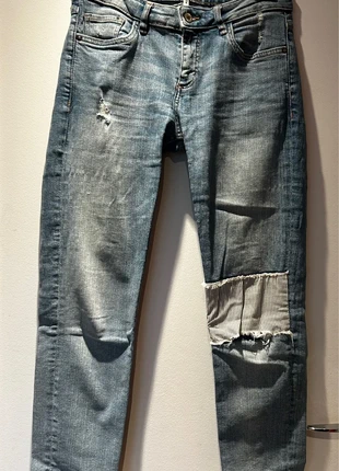 Jean patchwork effet usé Mango, brand: Mango, condition: Good, size: M / 38 / 10, €7.00, €8.05 includes Buyer Protection