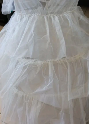 3 arceaux de Robe de mariée en tulle, staat: Heel goed, maat: L / 40 / 12, € 10,00, € 11,20 inclusief Kopersbescherming