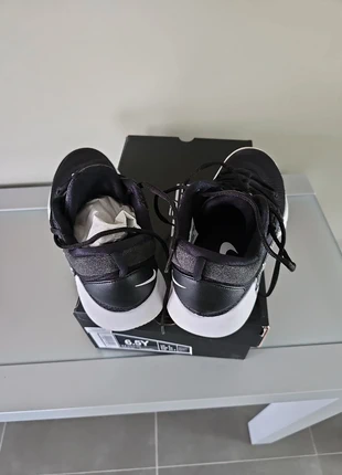 Basketschoen nike hyperdunk - basketbalschoenen, merk: Nike, staat: Heel goed, maat: 39, € 35,00, € 37,45 inclusief Kopersbescherming