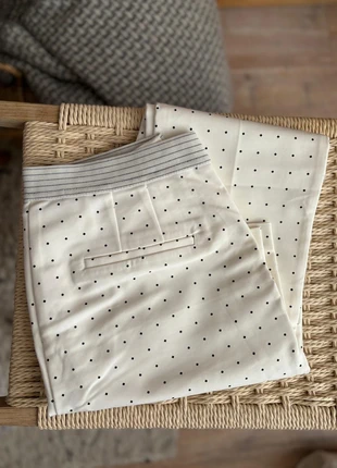 Pantalon Zara à pois géométriques - Neuf sans étiquette, marke: Zara, zustand: Neu, größe: M / 38 / 10, 8,00 €, 9,10 € inklusive Vinted-Käuferschutz