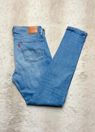 Jean Lévis 710 Super Skinny Taille W30 couleur bleu, marke: Levi's, zustand: Sehr gut, größe: M / 38 / 10, 34,99 €, 37,44 € inklusive Vinted-Käuferschutz