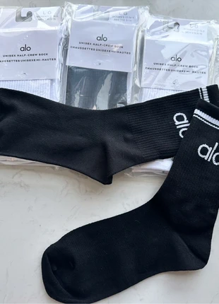 Pourquoi prendre 1 paire quand t’en as 4 ?, brand: ALO, condition: New without tags, size: One size, £24.50, £26.43 includes Buyer Protection