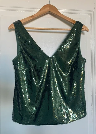 Top t shirt débardeur sequin vert brillant soirée fête Asos coll V dos nu, marque: ASOS, état: Très bon état, taille: XS / 34 / 6, 10,00 €, 11,20 € Protection acheteurs incluse