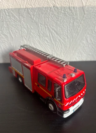 Camion de pompier - Renault, marca: Bburago, estado: Muy bueno, tamaño: Prematuro, máx. 44 cm, 7,00 €, 8,05 € Protección al comprador incluida