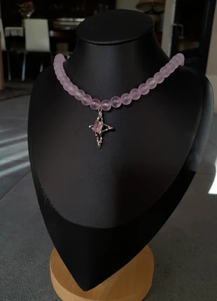 Colar de pérolas e missangas lilás com pendente estrela, brand: COQUETTE, condizioni: Nuovo con cartellino, €6.00, €7.00 include la Protezione acquisti