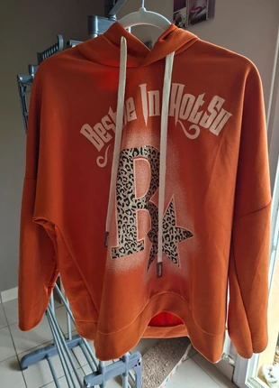 Sweat femme, brand: New Collection, condizioni: Nuovo senza cartellino, taglia: Taglia unica, €14.00, €15.40 include la Protezione acquisti