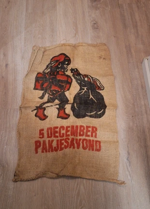 Jute zak zwarte piet, brand: merkloos, condizioni: Come nuovo, €2.50, €3.33 include la Protezione acquisti
