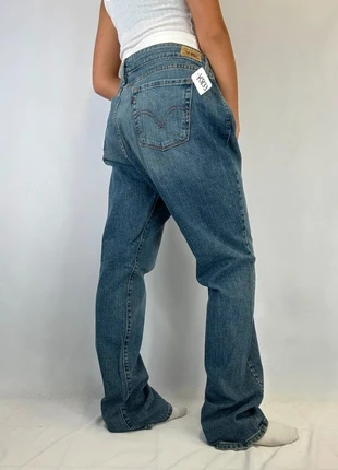 K833 Jean Levi’s Femme Low Rise Straight Baggy, merk: Levi's, staat: Heel goed, maat: XXL / 44 / 16, € 29,99, € 32,19 inclusief Kopersbescherming Pro