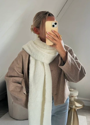 Crème Sjaal, merk: Boutiek, staat: Nieuw met prijskaartje, € 17,50, € 19,08 inclusief Kopersbescherming Pro