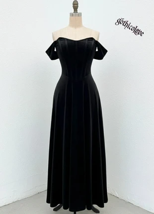 Robe longue noire en velours avec épaules dénudées, marque: Obscyra, état: Très bon état, taille: M / 38 / 10, 44,90 €, 47,85 € Protection acheteurs incluse