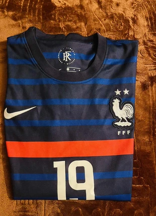 Maillot de foot Nike, brand: Nike, condition: Very good, size: M, €15.00, €16.45 includes Buyer Protection