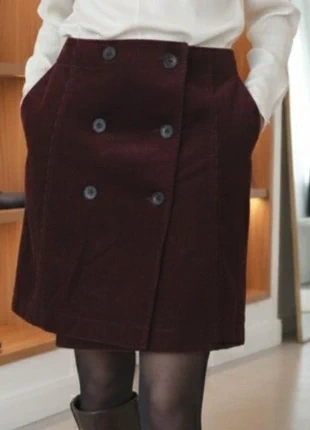 Jupe Courte Bordeaux Velours Côtelé Uniqlo – Look Tendance & Confortable !, merk: Uniqlo, staat: Nieuw zonder prijskaartje, maat: M / 38 / 10, € 25,00, € 26,95 inclusief Kopersbescherming