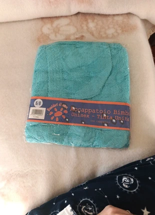 accappatoio, état: Neuf avec étiquette, taille: 7 ans / 122 cm, 3,50 €, 4,38 € Protection acheteurs incluse