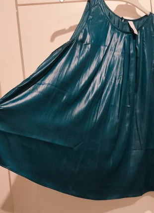 Top satinado fluido detalle pinzas de MANGO, marca: Mango, estado: Muito bom, tamanho: M / 38 / 10, €6.00, €7.00 inclui Proteção do Comprador