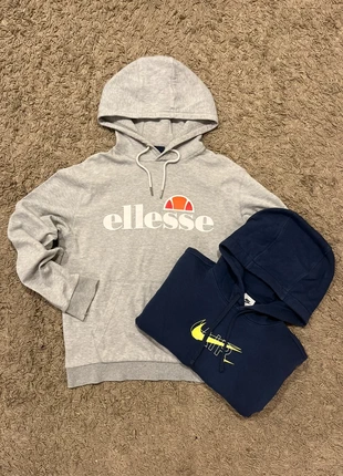Ellesse x Nike Hoodie Pack - Grey Ellesse Hoodie and Navy Nike Hoodie, marque: Nike, état: Très bon état, taille: M, 19,00 €, 20,65 € Protection acheteurs incluse