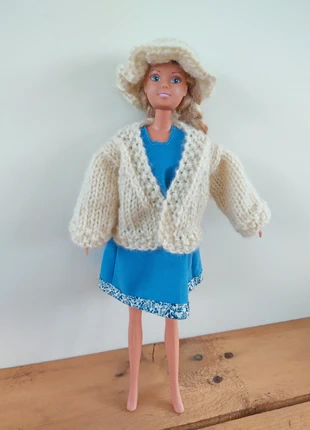 💝 Tenue robe trapèze, gilet et chapeau pour poupée type Barbie 💝, marke: Fait Main, zustand: Neu, größe: Einheitsgröße, 2,69 €, 3,52 € inklusive Vinted-Käuferschutz