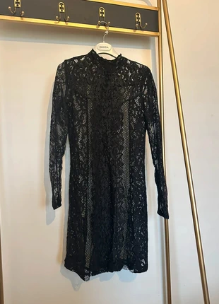 Kanten jurkje Alix The Label (maat S), marque: ALIX The Label, état: Très bon état, taille: S / 36 / 8, 9,99 €, 11,19 € Protection acheteurs incluse