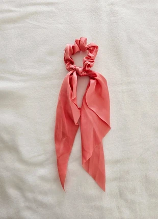 Magnifique chouchou foulard rose saumon, état: Très bon état, 4,00 €, 4,90 € Protection acheteurs (Pro) incluse