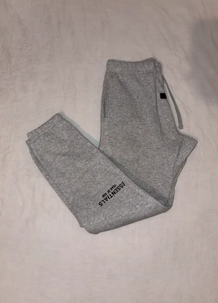 Jogging Essentials Fear Of God Gris Taille XL Logo Noir, marca: Essentials, estado: Novo sem etiquetas, tamanho: XL, €45.00, €47.95 inclui Proteção do Comprador