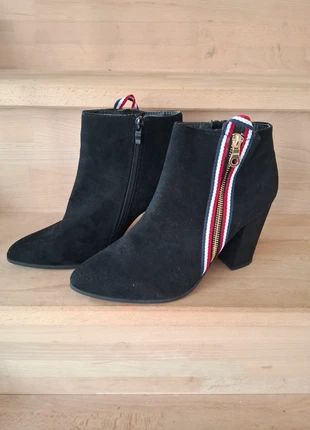 Jolies bottines noires à talons Day-vine pointure 40, marke: Day-Vine, zustand: Sehr gut, größe: 40, 6,00 €, 7,00 € inklusive Vinted-Käuferschutz
