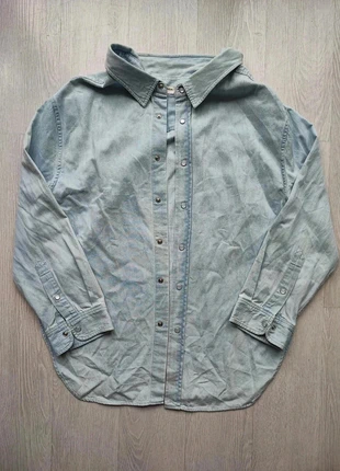 Chemise Balenciaga Taille 36 Couleur Bleu Clair, marque: Balenciaga, état: Bon état, taille: 36 cm, 17,00 €, 18,55 € Protection acheteurs incluse