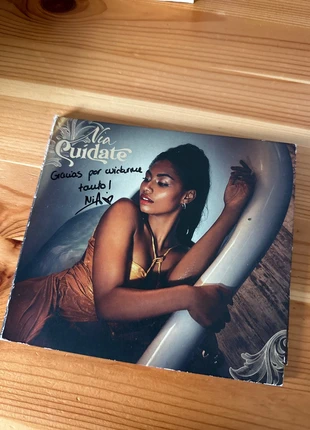 Nia Cd, état: Très bon état, 4,00 €, 4,90 € Protection acheteurs incluse