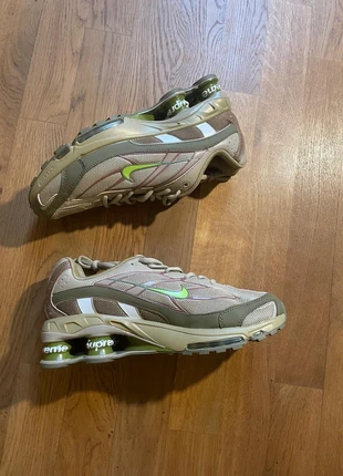 Supreme x Nike Shox – Grün – Sneaker – Größe 44 – Wie Neu – Streetwear, brand: Nike, condizioni: Ottime, taglia: 44, €85.00, €89.95 include la Protezione acquisti