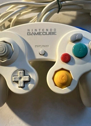 Manette gamecube, brand: Nintendo, condition: Good, €38.00, €40.60 includes Buyer Protection Pro