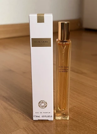 Elie Saab - Le Parfum, 10 ml, marque: Elie Saab, état: Neuf avec étiquette, 15,00 €, 16,45 € Protection acheteurs incluse