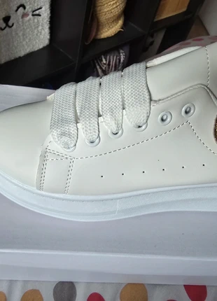 Basket gold blanche, marque: Made In Italy, état: Neuf avec étiquette, taille: 38, 10,00 €, 11,20 € Protection acheteurs incluse