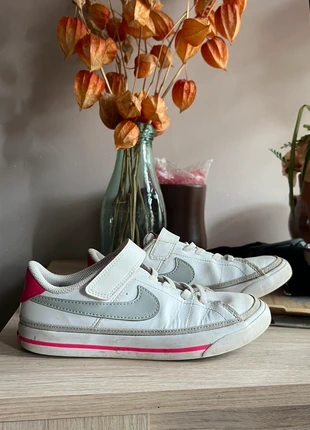 Nike Court Tradition 2 – Blanc, Gris & Rose  ( voir description), brand: Nike, condition: Good, size: 32, €12.00, €13.30 includes Buyer Protection
