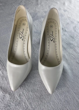 Escarpins blancs– Pointure 36 – Look élégant, brand: My B, condition: Very good, size: 36, €8.00, €9.10 includes Buyer Protection