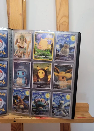 🎴 Lot de 9 cartes Pokémon artistiques Van Gogh – Cartes custom, marke: Pokémon, zustand: Neu, mit Etikett, 18,00 €, 19,60 € inklusive Vinted-Käuferschutz