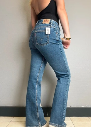 K470 Jean Levi’s Femme Mid Rise BootCut, marca: Levi's, estado: Muy bueno, tamaño: XS / 34 / 6, 29,99 €, 32,19 € Protección al comprador Pro incluida